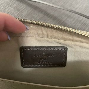 vintage louis vuitton Juliet Mm Monogram Mini beige Shoulder Bag